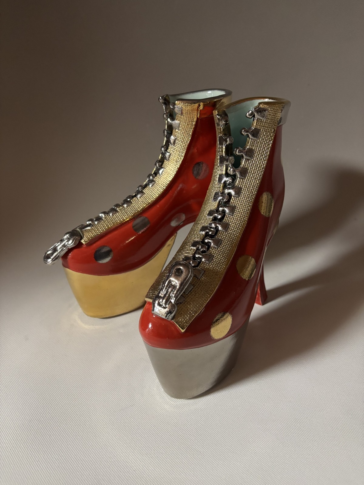 Kim Duk Hee
Keep Going

2025
Ceramic